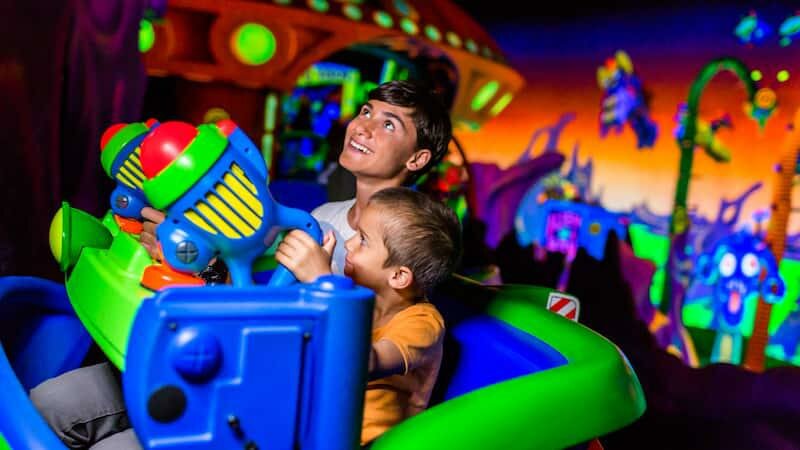 Shopping mall Buzz Lightyear's Space Ranger Spin, Orlando, photo