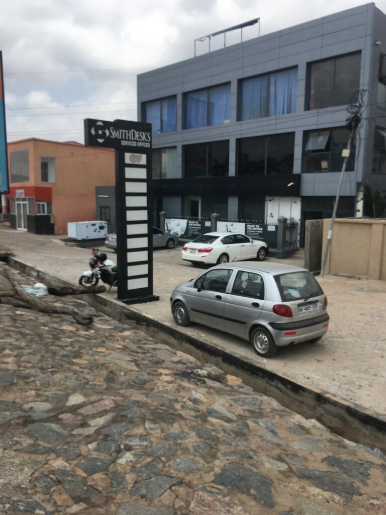 Housing complex Smithdecks serviced offices, Accra, photo