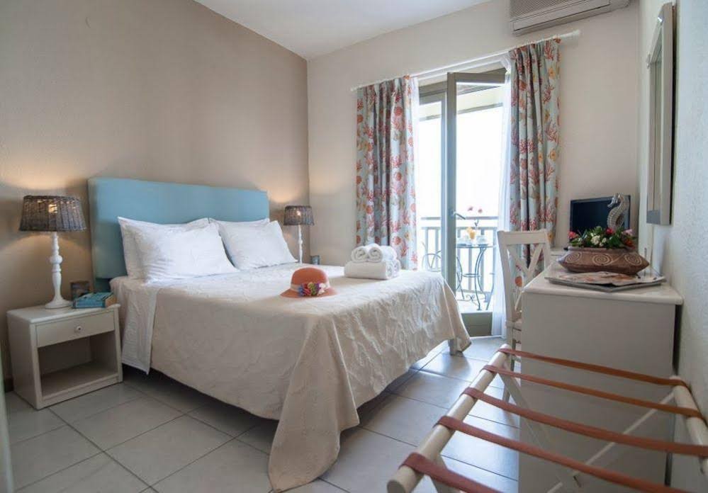 Фото Kenta Beach Hotel