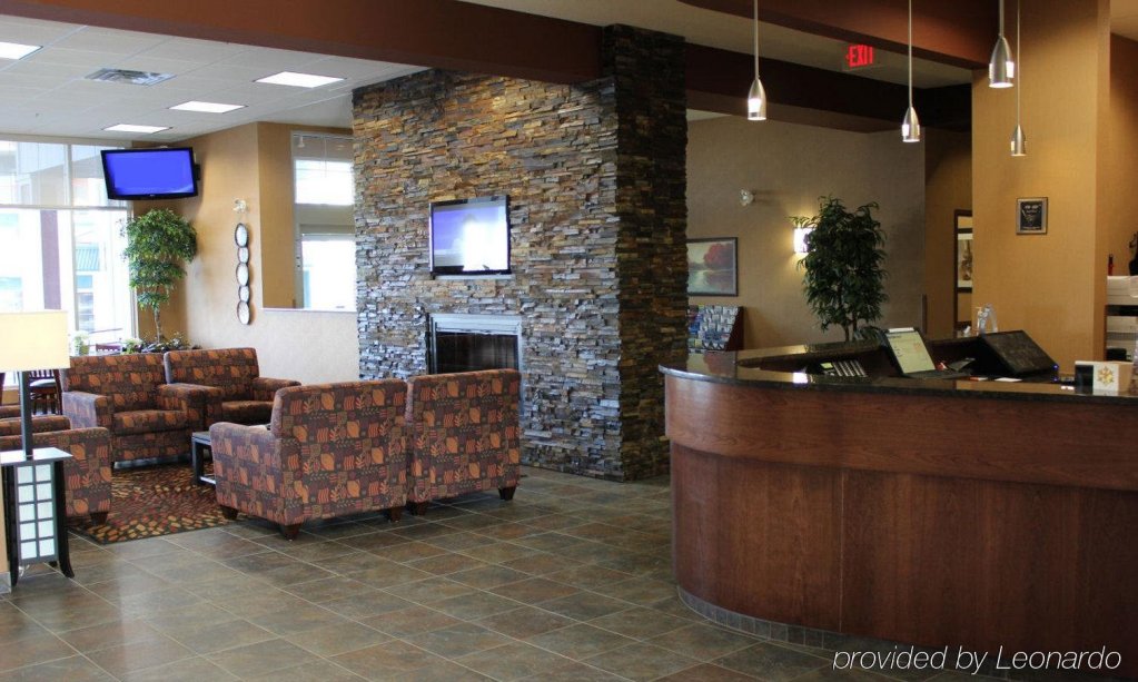 Фото Best Western Plus Chateau Inn Sylvan Lake