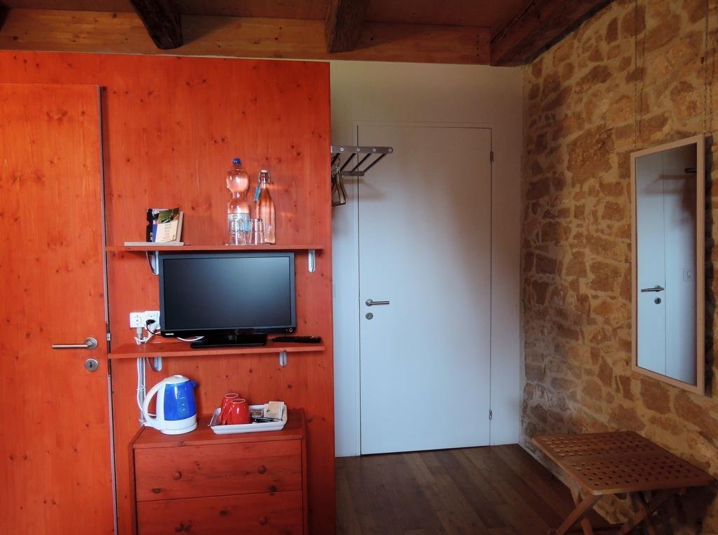 Фото B&b Hotel Oftringen