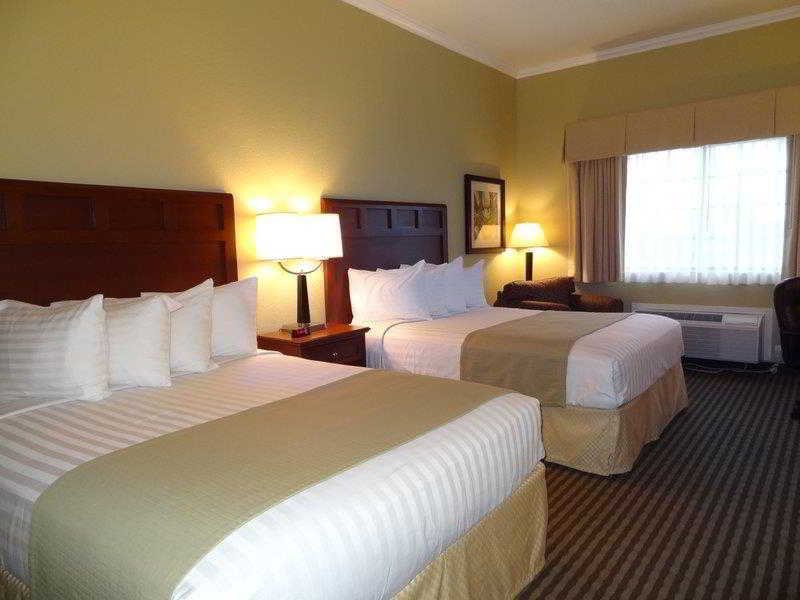 Фото Best Western Hebbronville Inn