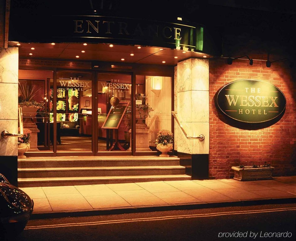 Фото Mercure Winchester Wessex Hotel