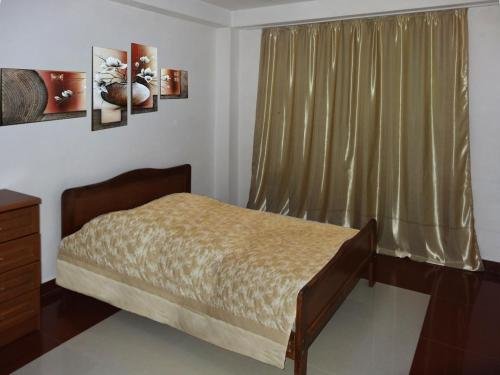 Фото Hotel Ritsa