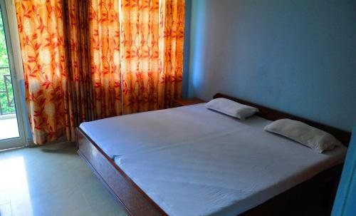 Фото Hotel Yog Tapovan