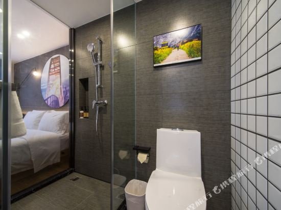 Фото Atour Light Hotel Jinli Chengdu