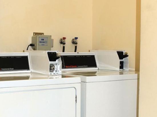 Фото Ibis Auckland Ellerslie