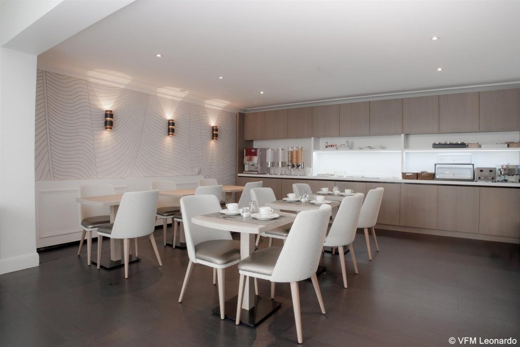 Фото Hôtel Le Royal