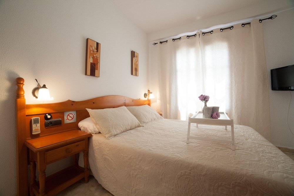 Фото Hostal Alborada