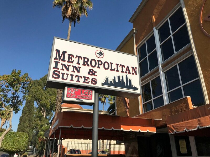 Гостиница Metropolitan Inn & Suites в Лос-Анджелесе