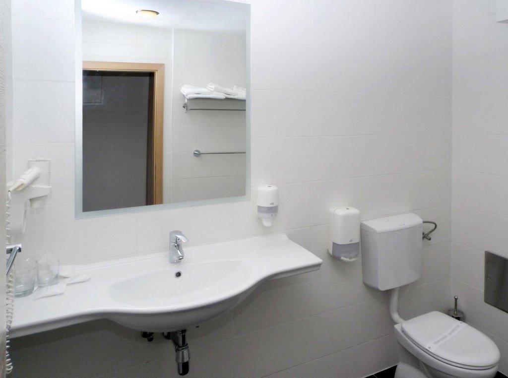 Фото Hotel Adria