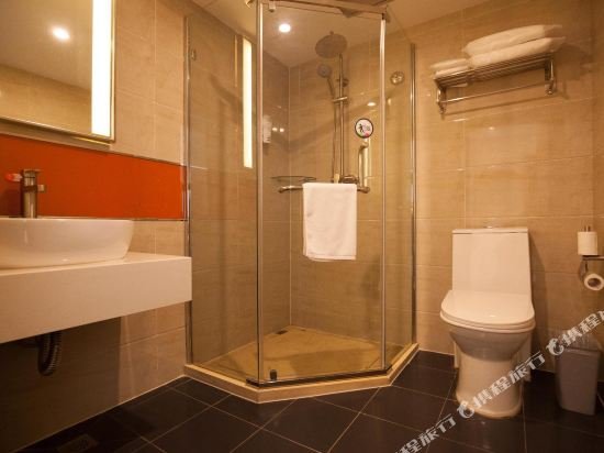 Фото 7 Days Premium Hotel