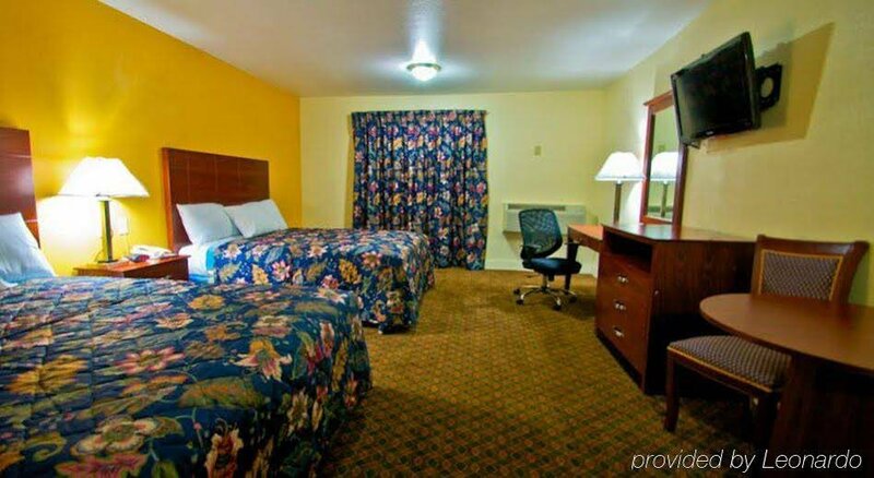Гостиница Passport Inn and Suites Middletown