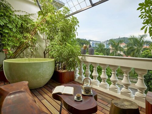 Гостиница Draha Halong Hotel в Халонге
