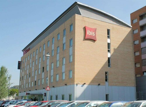 Гостиница Ibis Barcelona Molins de Rei