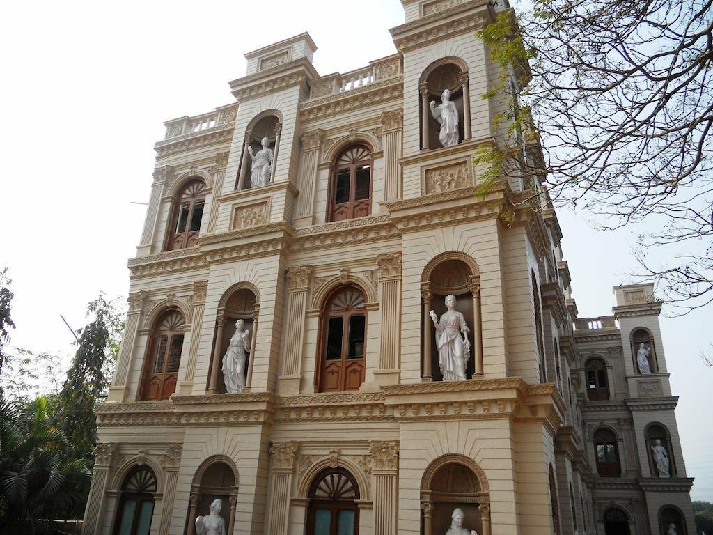 Hotel Aristro Club, Calcutta, photo