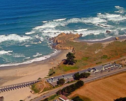 Фото Beachcomber Motel Fort Bragg