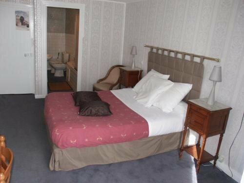 Хостел Hostellerie du Beffroy в Иссуаре