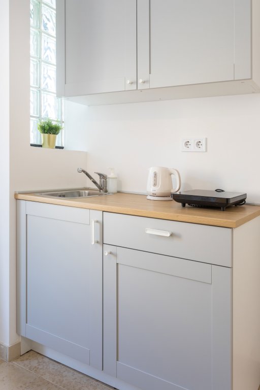 Фото Bright and Cozy Duplex Near City Center