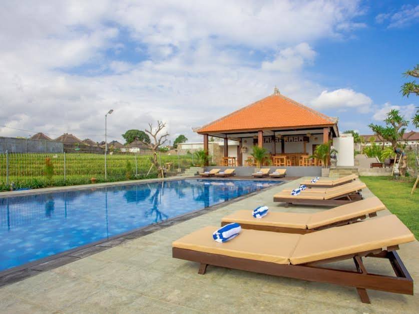 Фото RedDoorz @ Nelayan Canggu