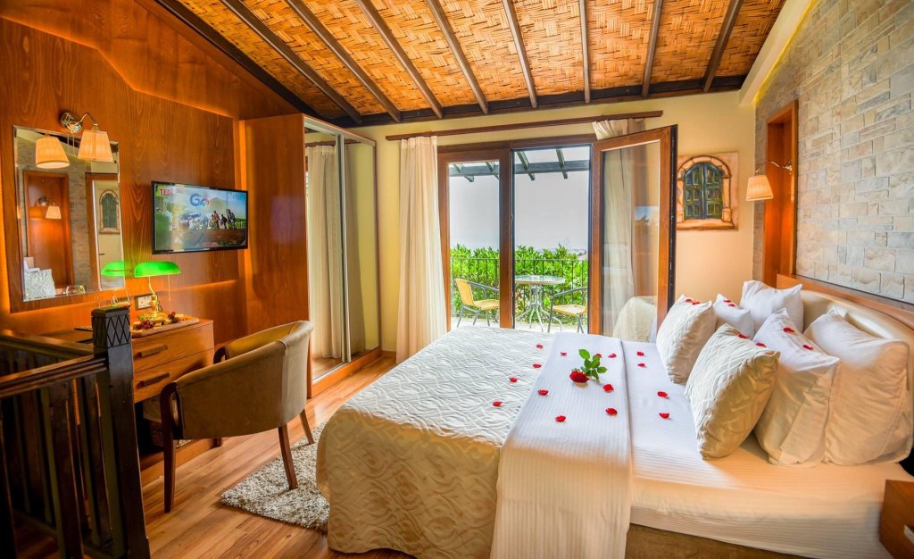 Фото Bellapais Gardens