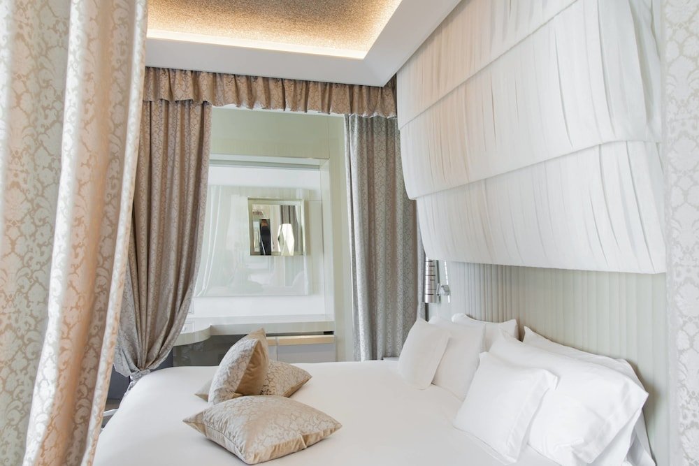 Фото Excelsior Hotel Gallia, a Luxury Collection Hotel, Milan