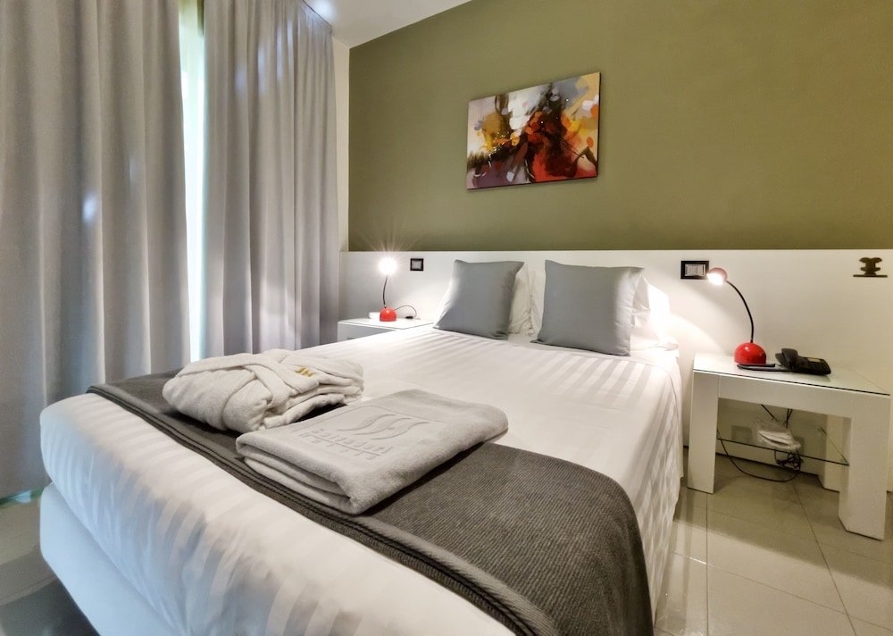 Фото Hotel Monaco