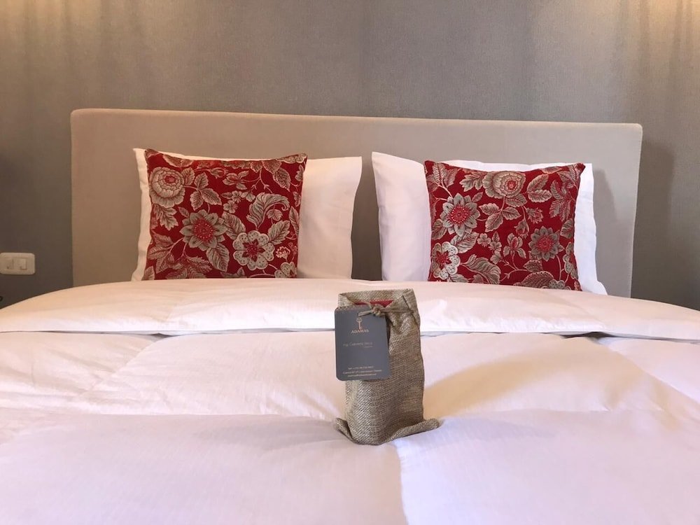 Фото Adamas House Hotel
