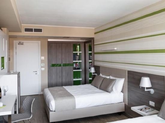 Фото Enjoy Garda Hotel