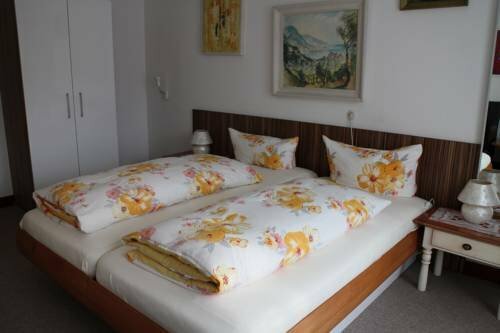 Гостиница Gartenhotel Garni Pension B&b в Инсбруке