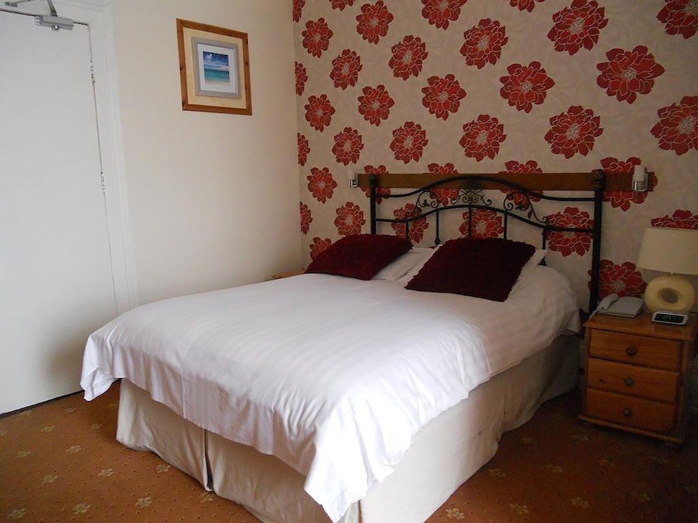 Фото The Lowenac Hotel