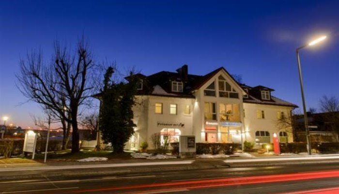 Гостиница Hotel Landhaus Ambiente в Мюнхене
