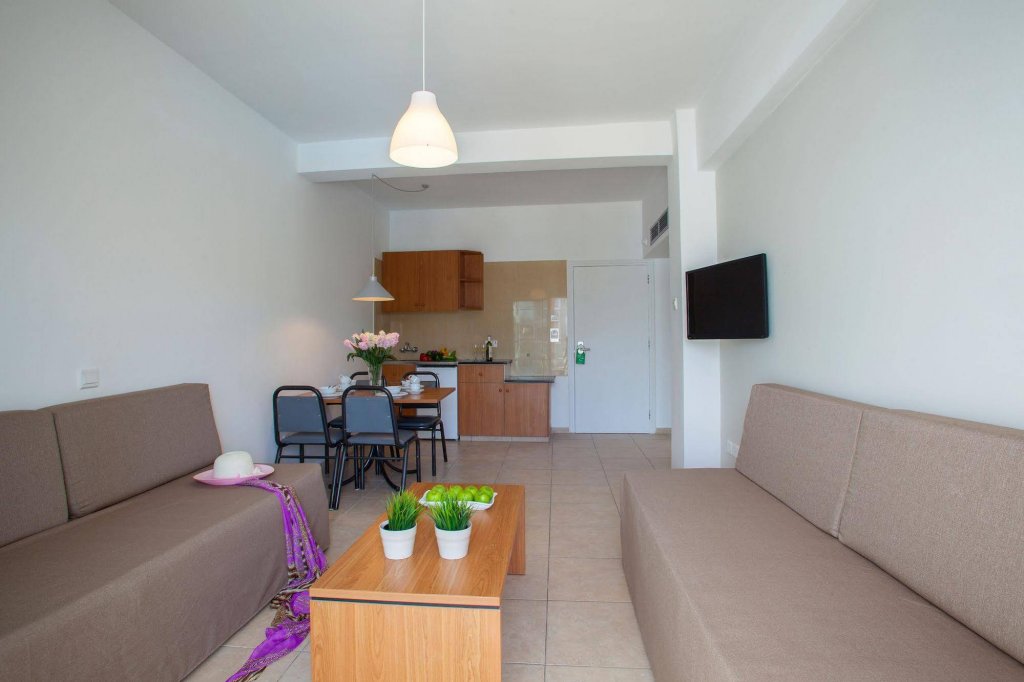 Фото Mayfair Gardens