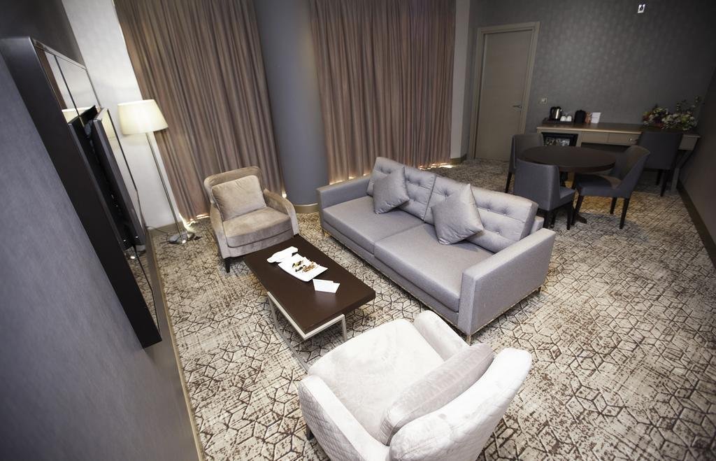 Фото Wyndham Grand Tbilisi