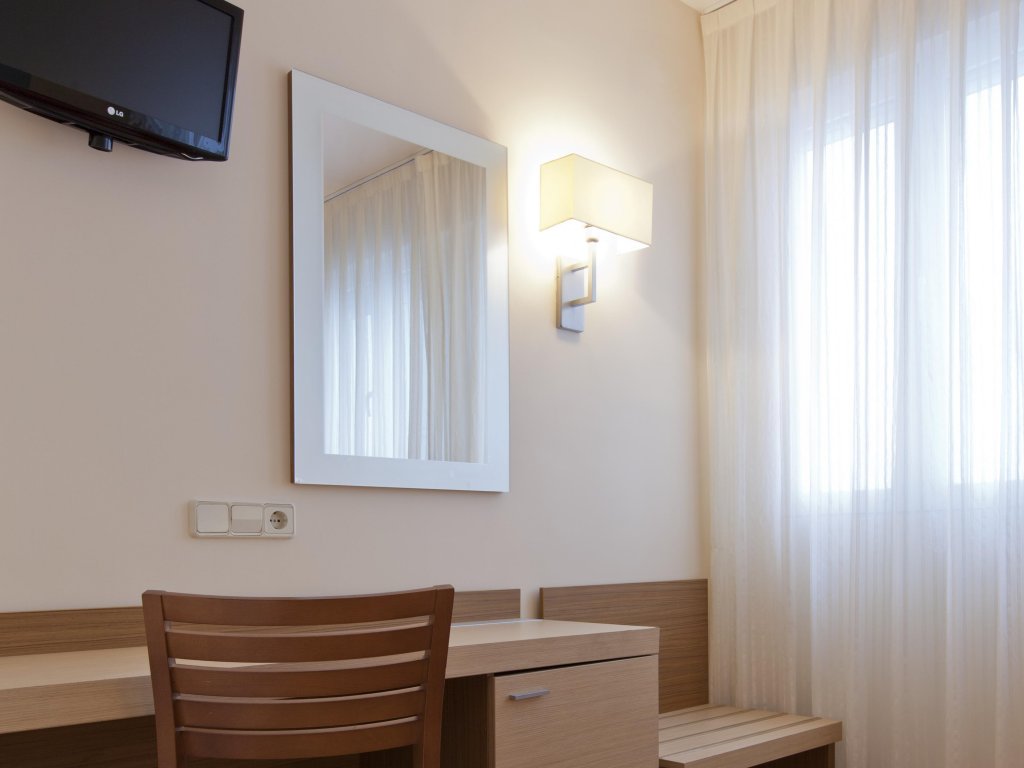 Фото Mirador Puerta Del Sol