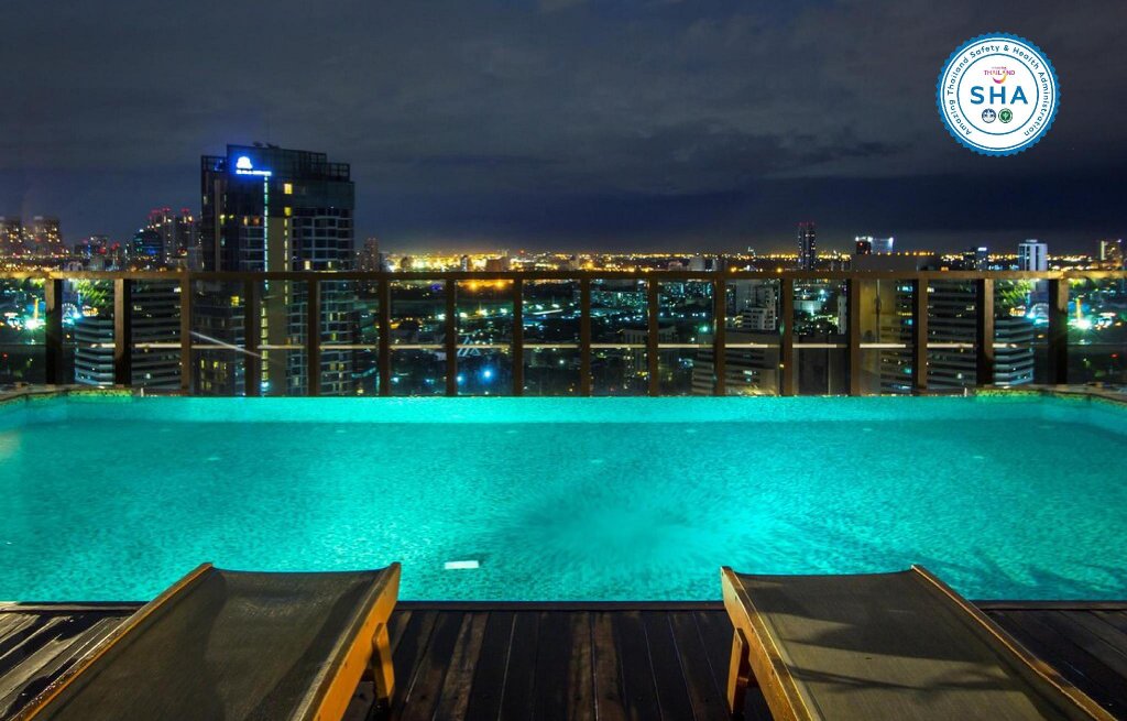 Фото Urbana Langsuan Hotel