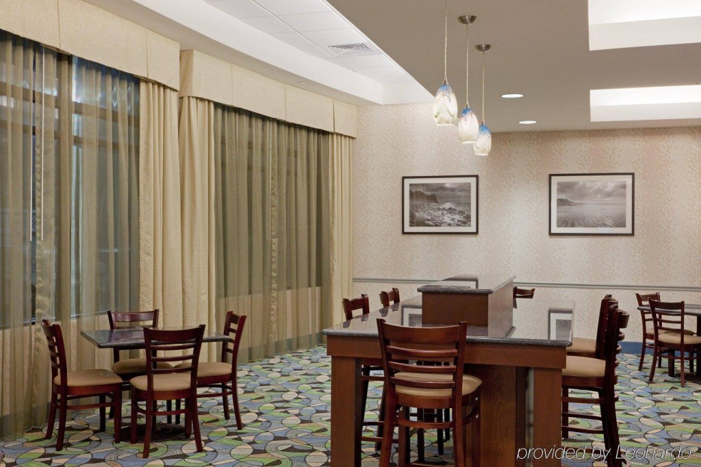 Фото Comfort Inn & Suites Plainville Foxboro