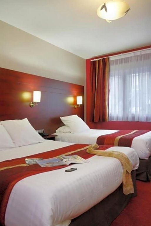 Фото Est Western Plus Le Havre Centre Gare