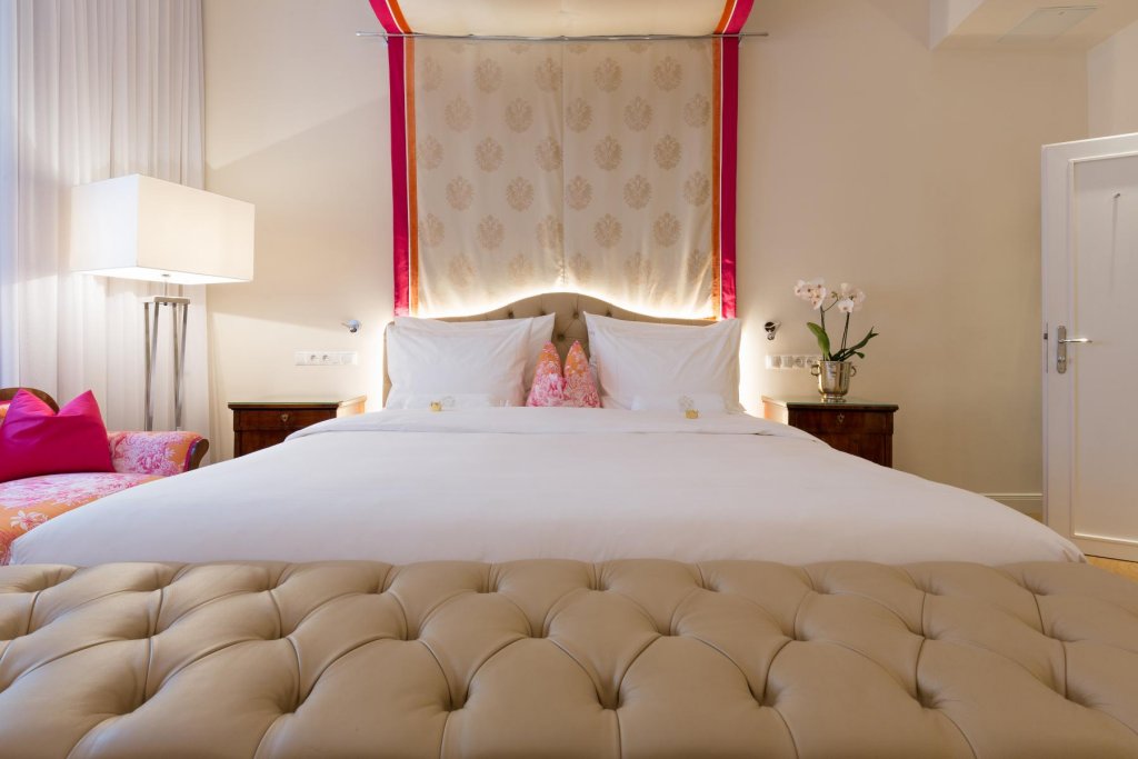 Фото Hotel Kaiserhof Wien