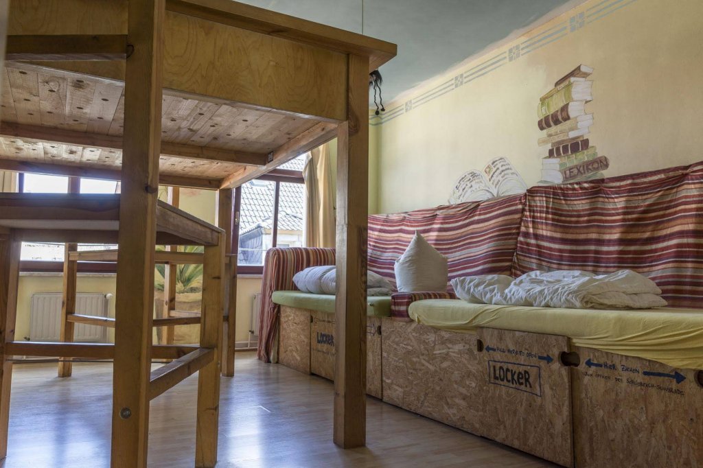 Фото Lollis Homestay - Hostel