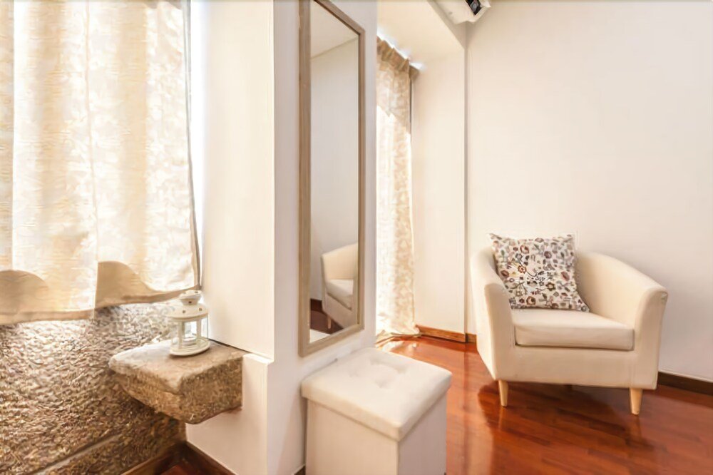 Фото Barnabe Apartment