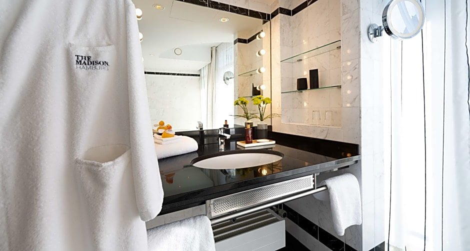 Фото The Madison Hotel Hamburg