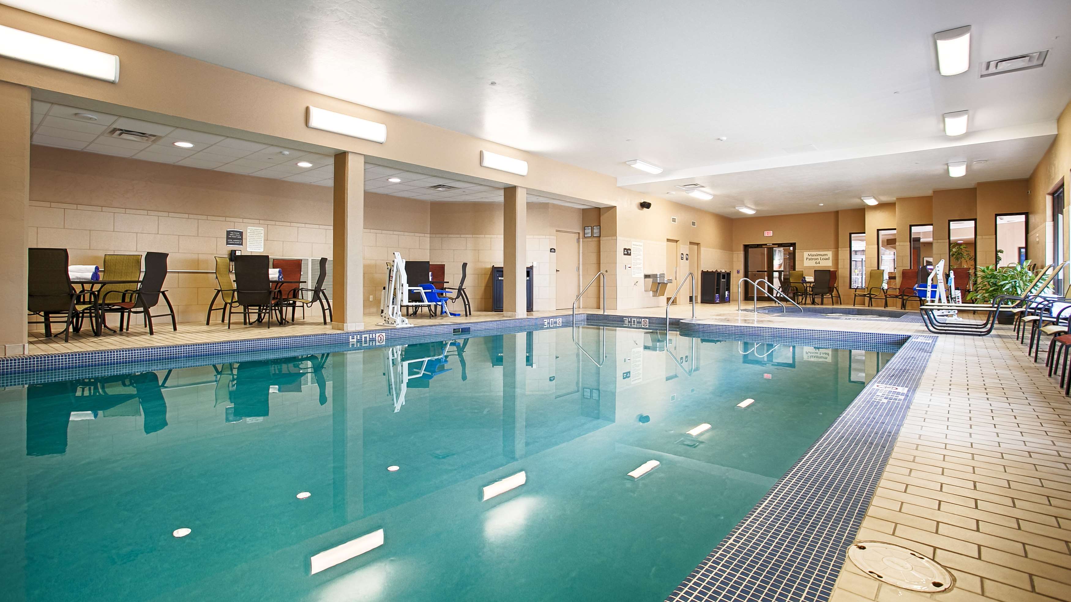 Фото Best Western Premier Waterfront Hotel & Convention Center