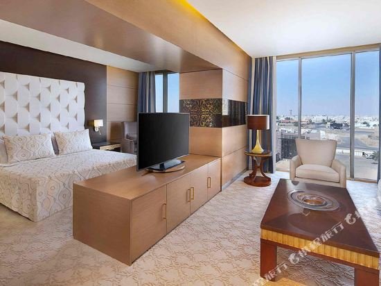 Фото Hilton Garden Inn Tabuk