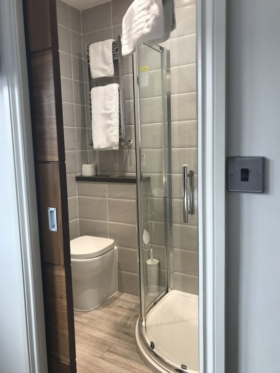 Фото The White Swan