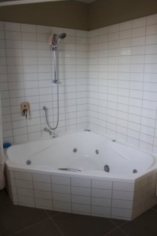 Фото 23a Leamington Street