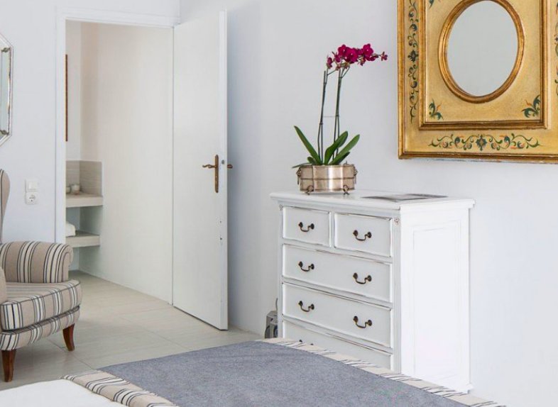 Фото La Maltese Buddha Beach Bar Santorin