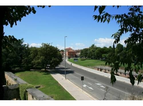 Гостиница Miglioranzi Antonio Apartment в Вероне