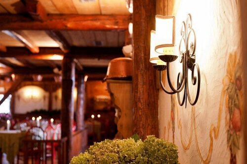 Внешний вид отеля Centro Pineta Family Hotel & Wellness в Пинцоле, фото 3