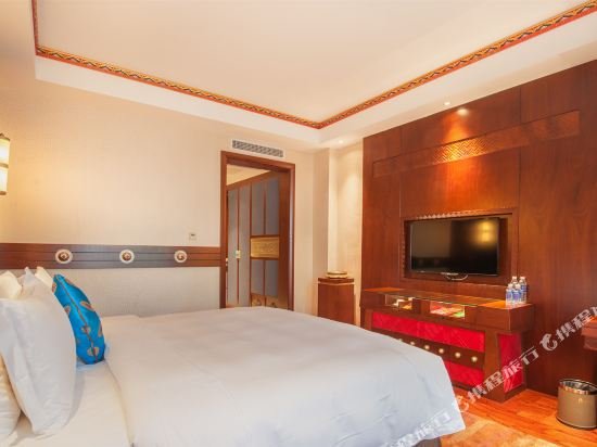 Фото St. Potala Hotel